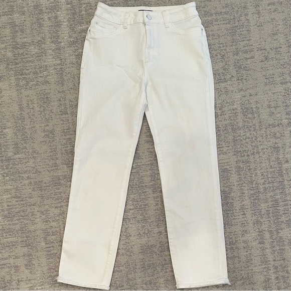 DL1961 white crop Jean - Picture 2 of 8